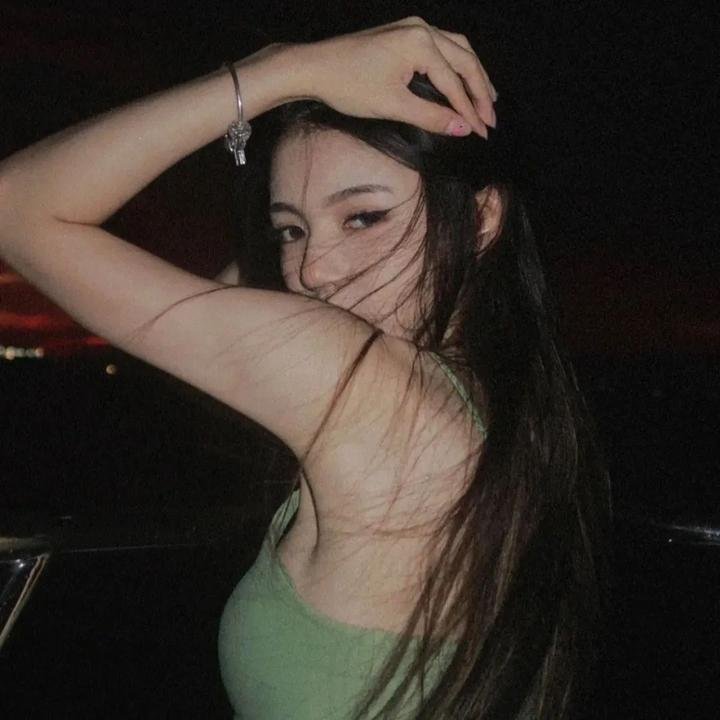 恰逢承书听雨时